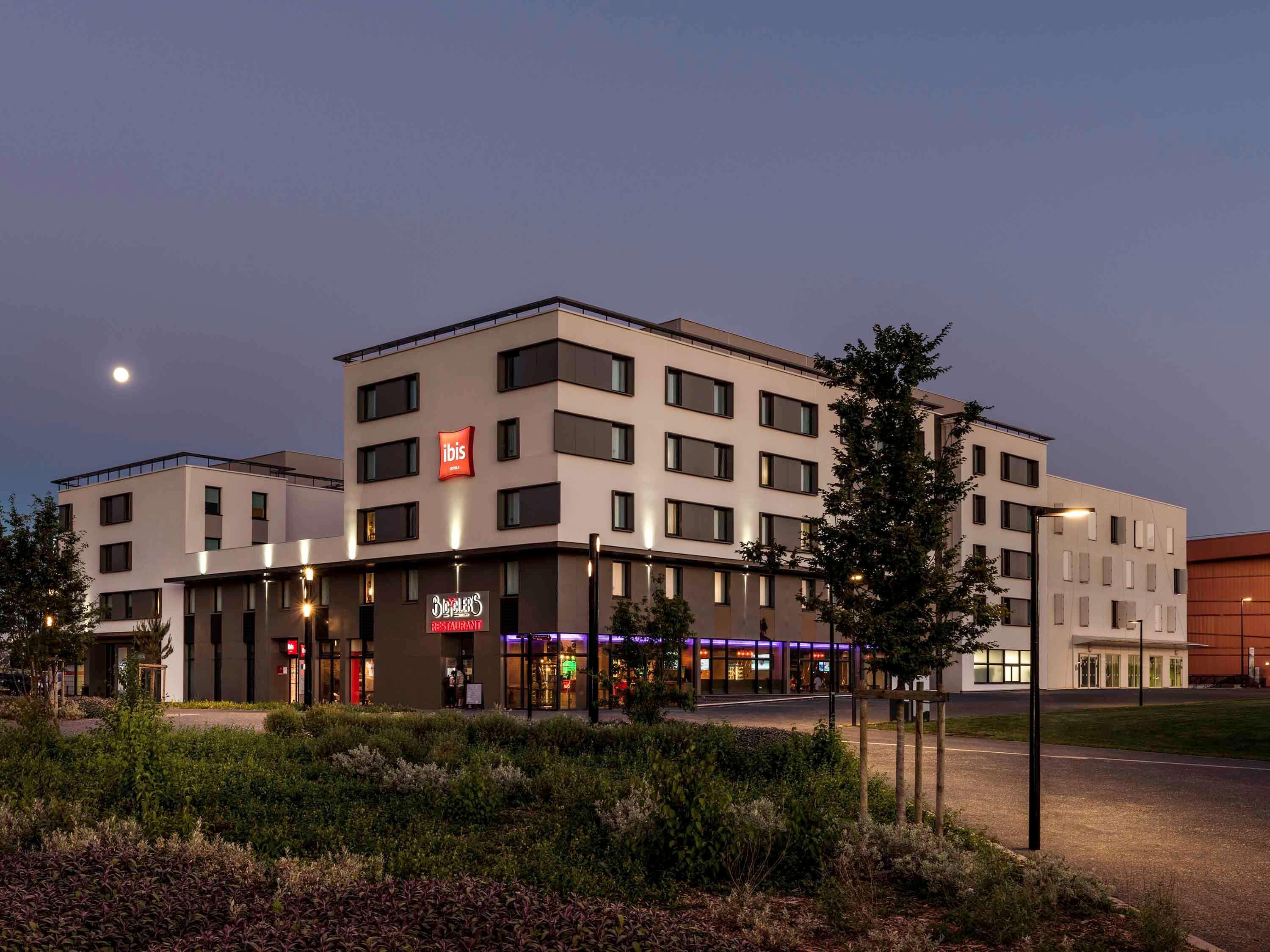 Hotel Ibis Saint Quentin En Yvelines - Velodrome Montigny-le-Bretonneux Exteriér fotografie