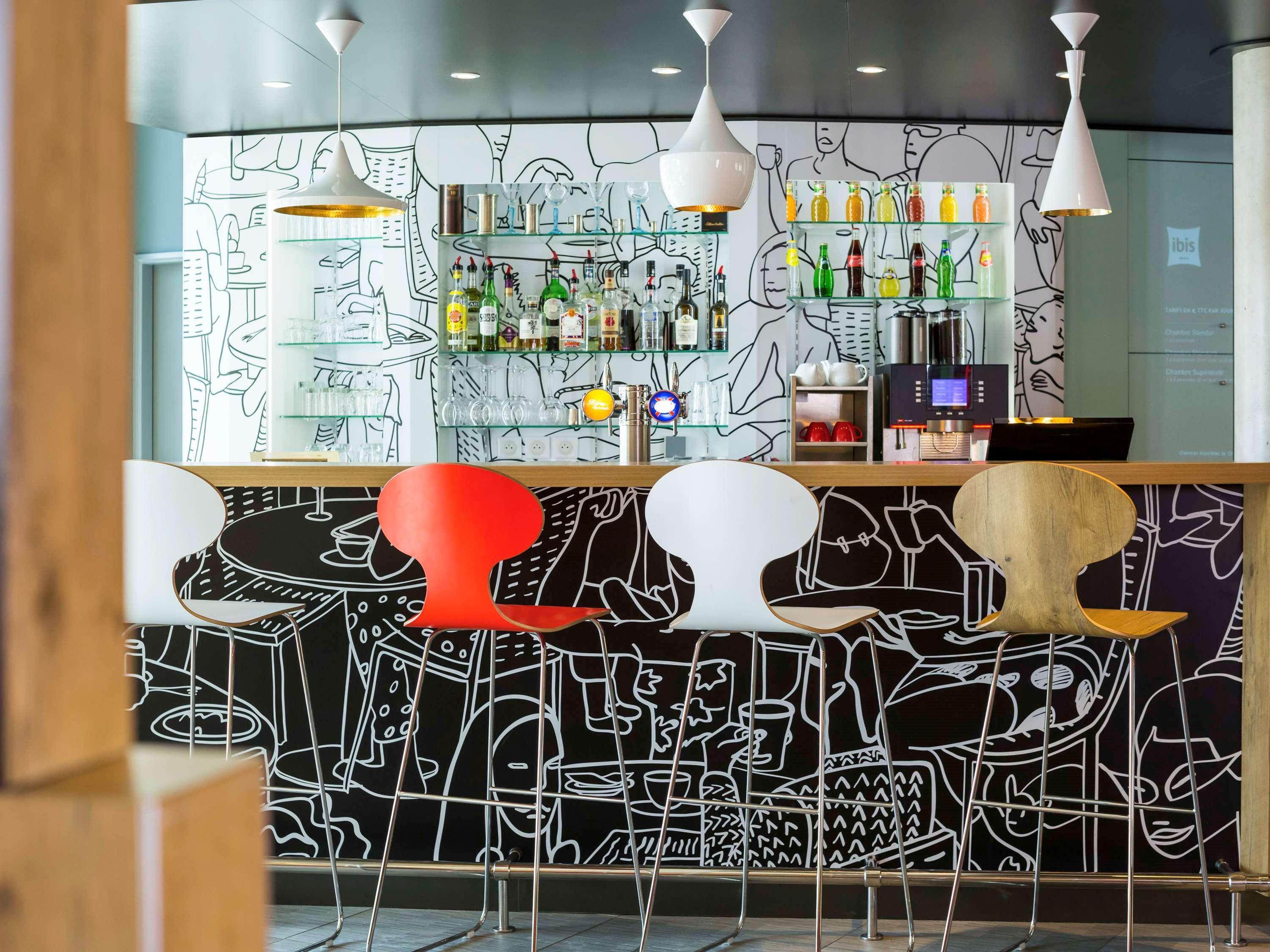 Hotel Ibis Saint Quentin En Yvelines - Velodrome Montigny-le-Bretonneux Exteriér fotografie