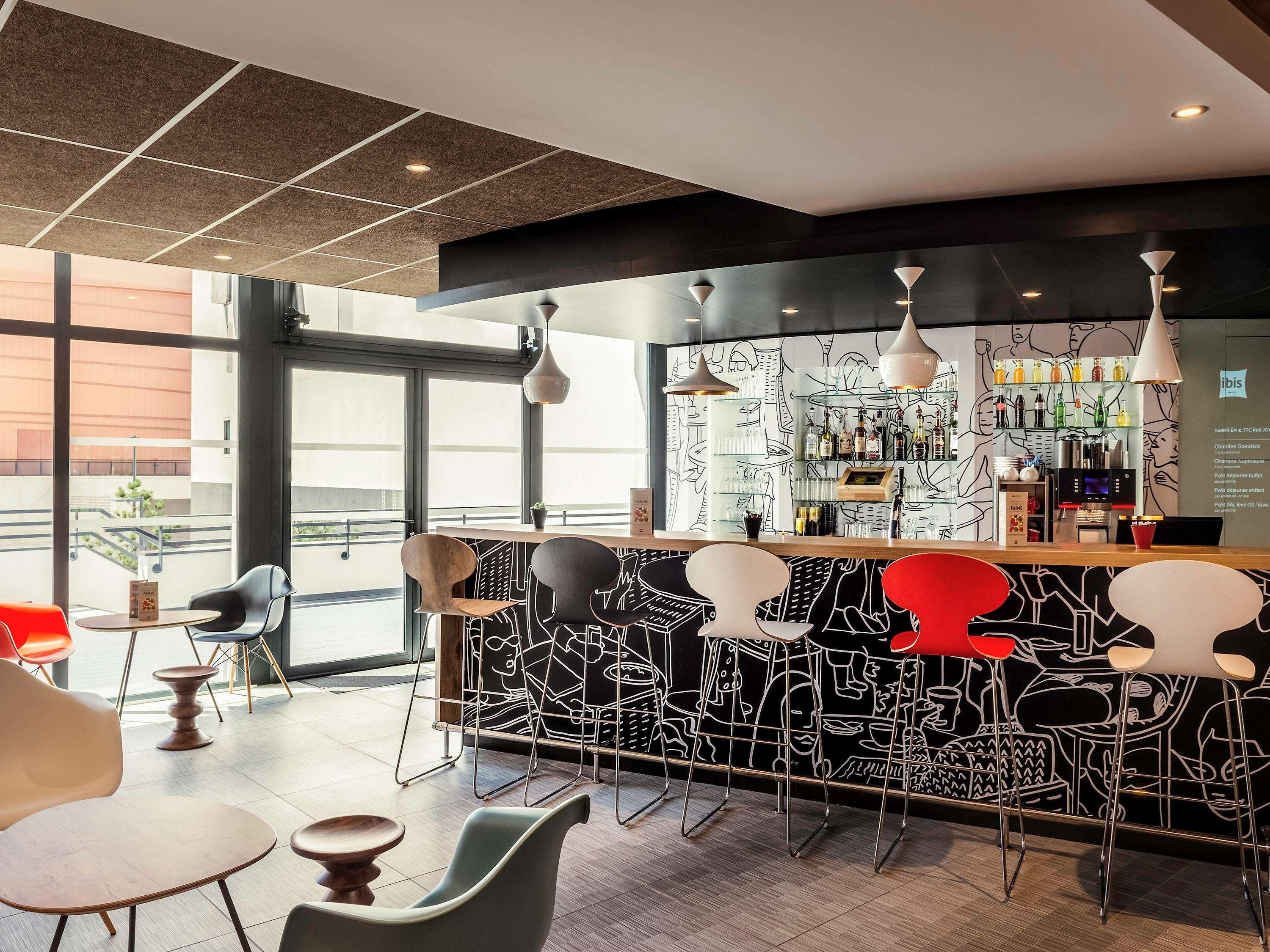 Hotel Ibis Saint Quentin En Yvelines - Velodrome Montigny-le-Bretonneux Exteriér fotografie