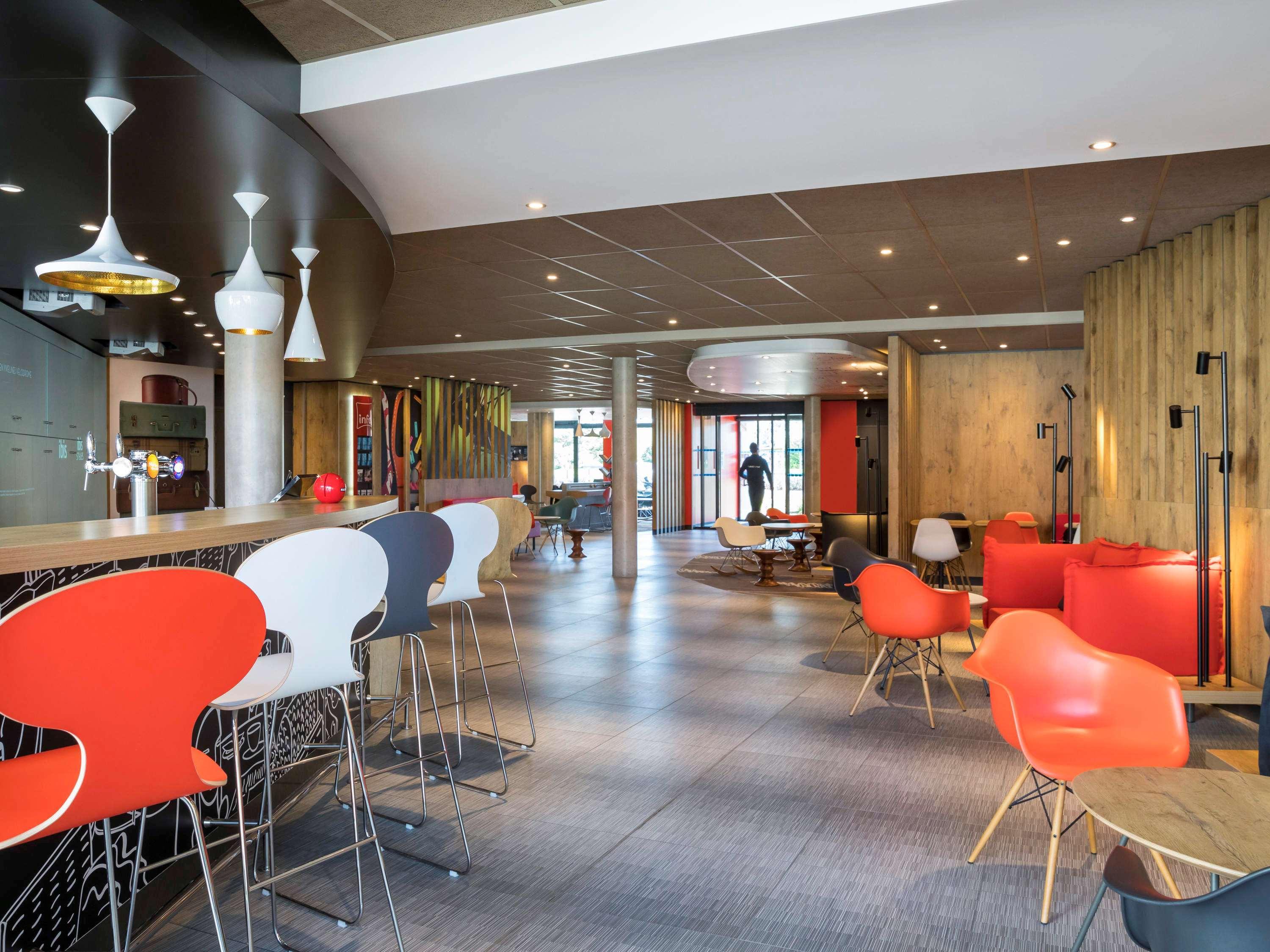 Hotel Ibis Saint Quentin En Yvelines - Velodrome Montigny-le-Bretonneux Exteriér fotografie