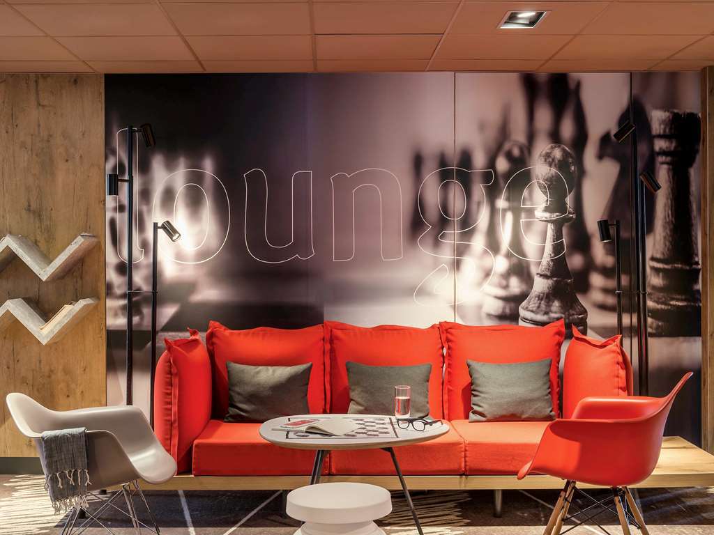 Hotel Ibis Saint Quentin En Yvelines - Velodrome Montigny-le-Bretonneux Exteriér fotografie