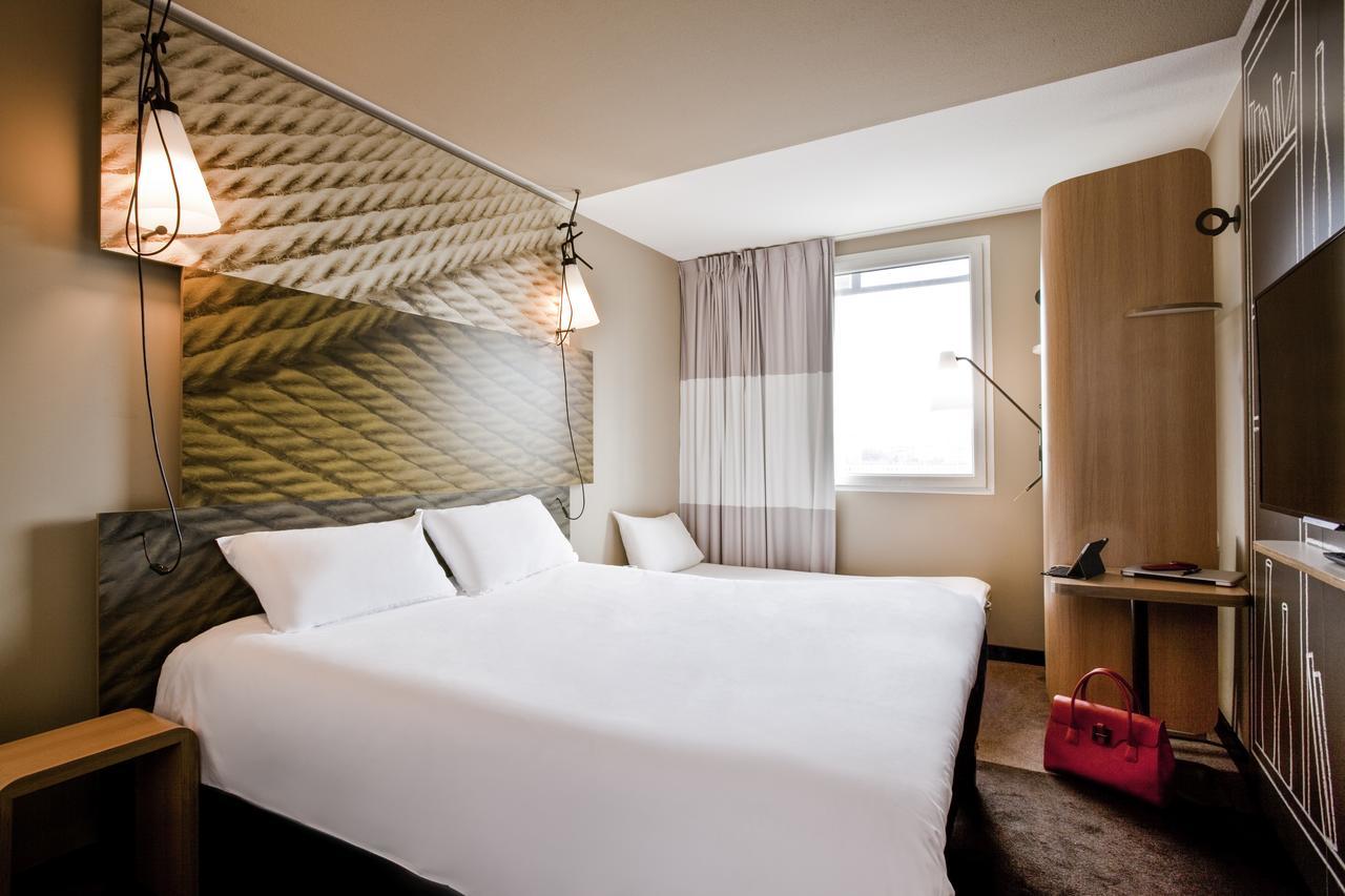 Hotel Ibis Saint Quentin En Yvelines - Velodrome Montigny-le-Bretonneux Exteriér fotografie